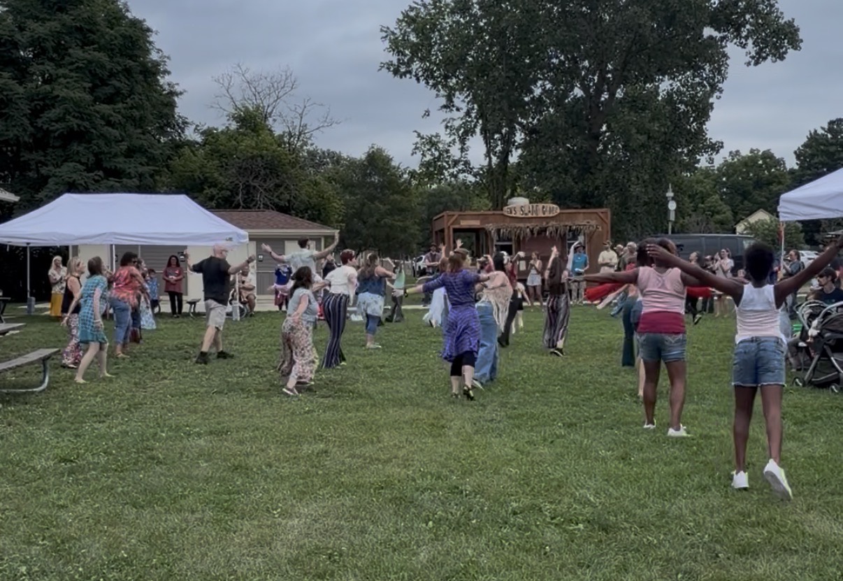 Jackson School of the Arts Flash Mob at Grass Lake Market